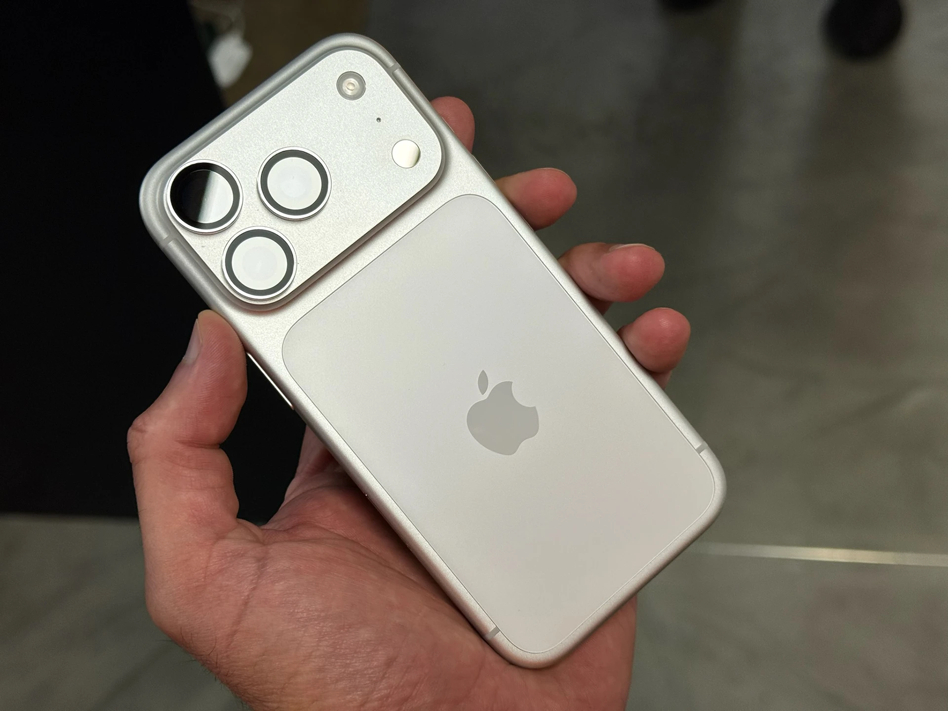 Szkło ochronne na aparat iPhone serii 17 pic 3